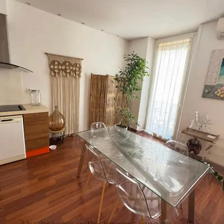 One Bedroom With Balcony Rue Chabaud アパート カンヌ